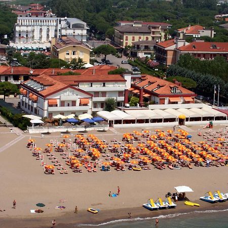 קוואלינו-טראפורטי Hotel Righetto Fronte Mare מראה חיצוני תמונה