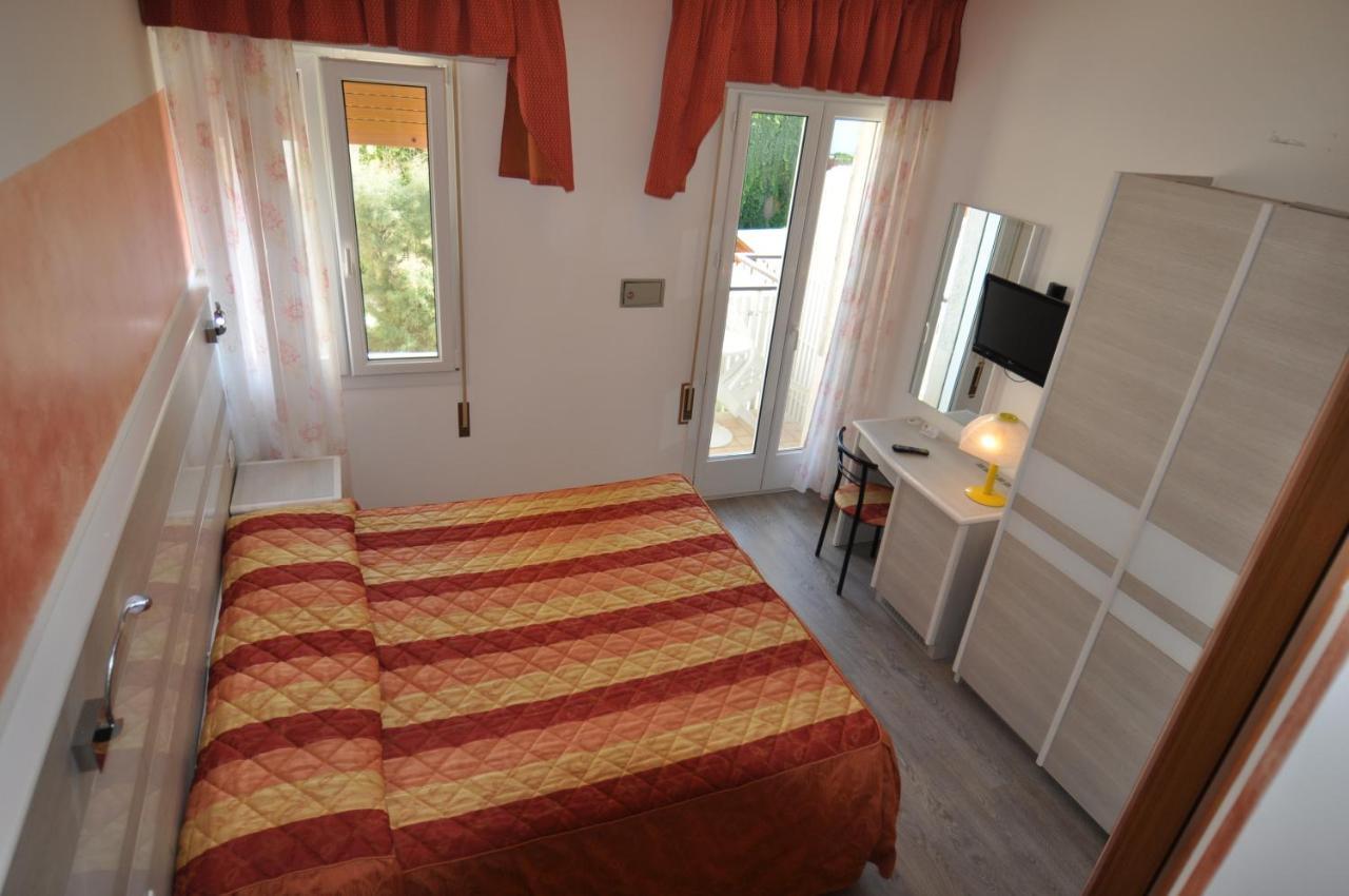 קוואלינו-טראפורטי Hotel Righetto Fronte Mare מראה חיצוני תמונה
