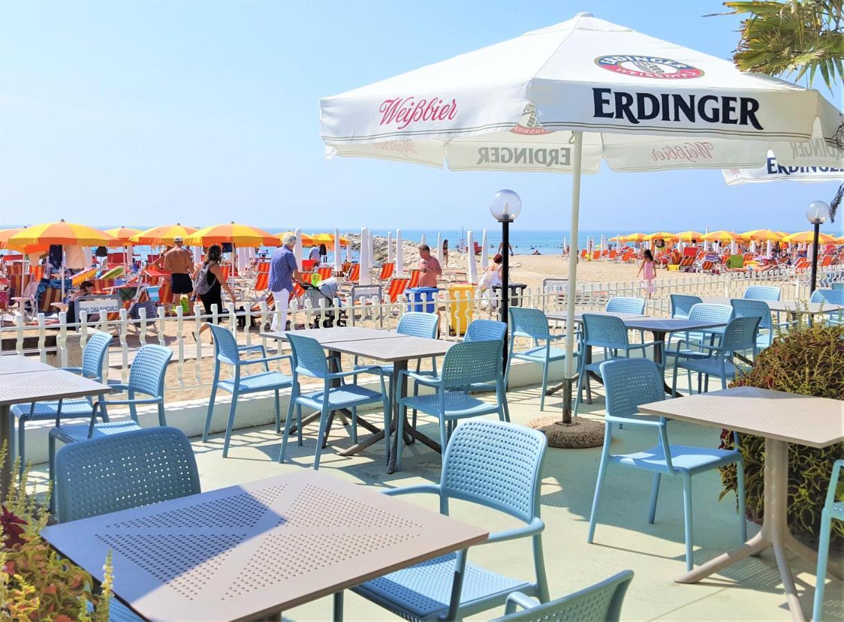קוואלינו-טראפורטי Hotel Righetto Fronte Mare מראה חיצוני תמונה